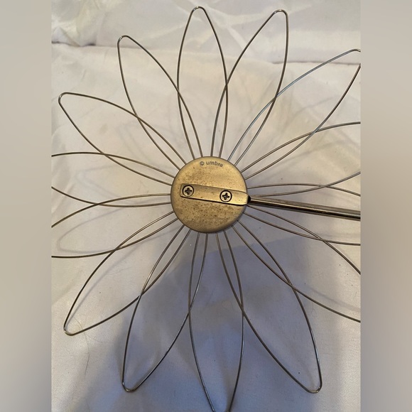 Metal flower Umbra - Picture 5 of 5